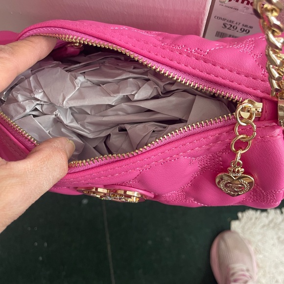 Juicy Couture Pink Heart Clutch - Picture 3 of 3